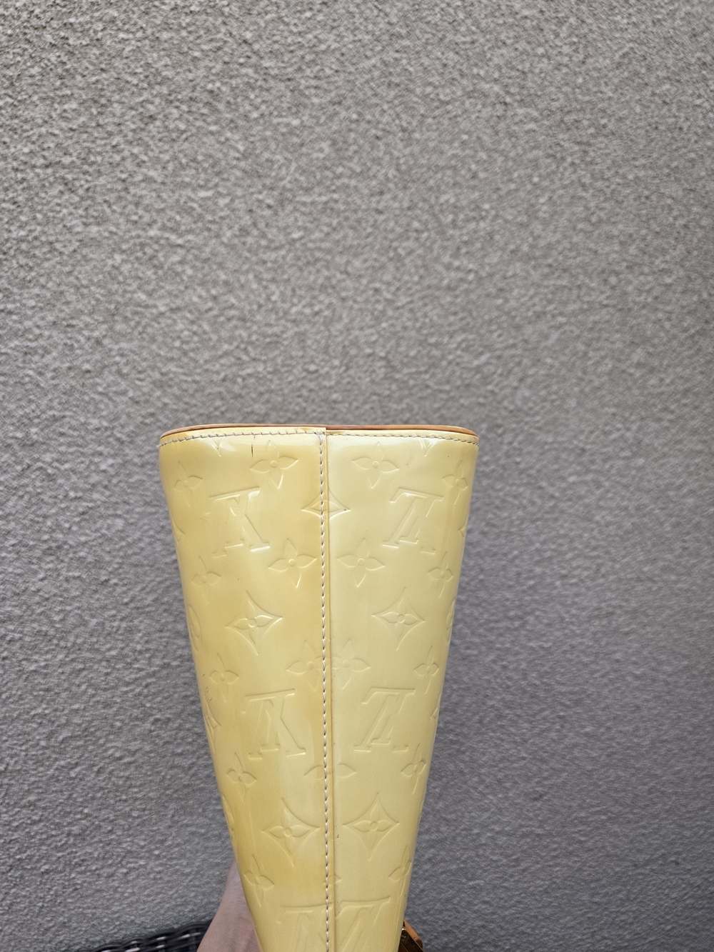 Authentic Louis Vuitton Yellow Houston Vernis Empriente Leather Tote Bag - Picture 12 of 17